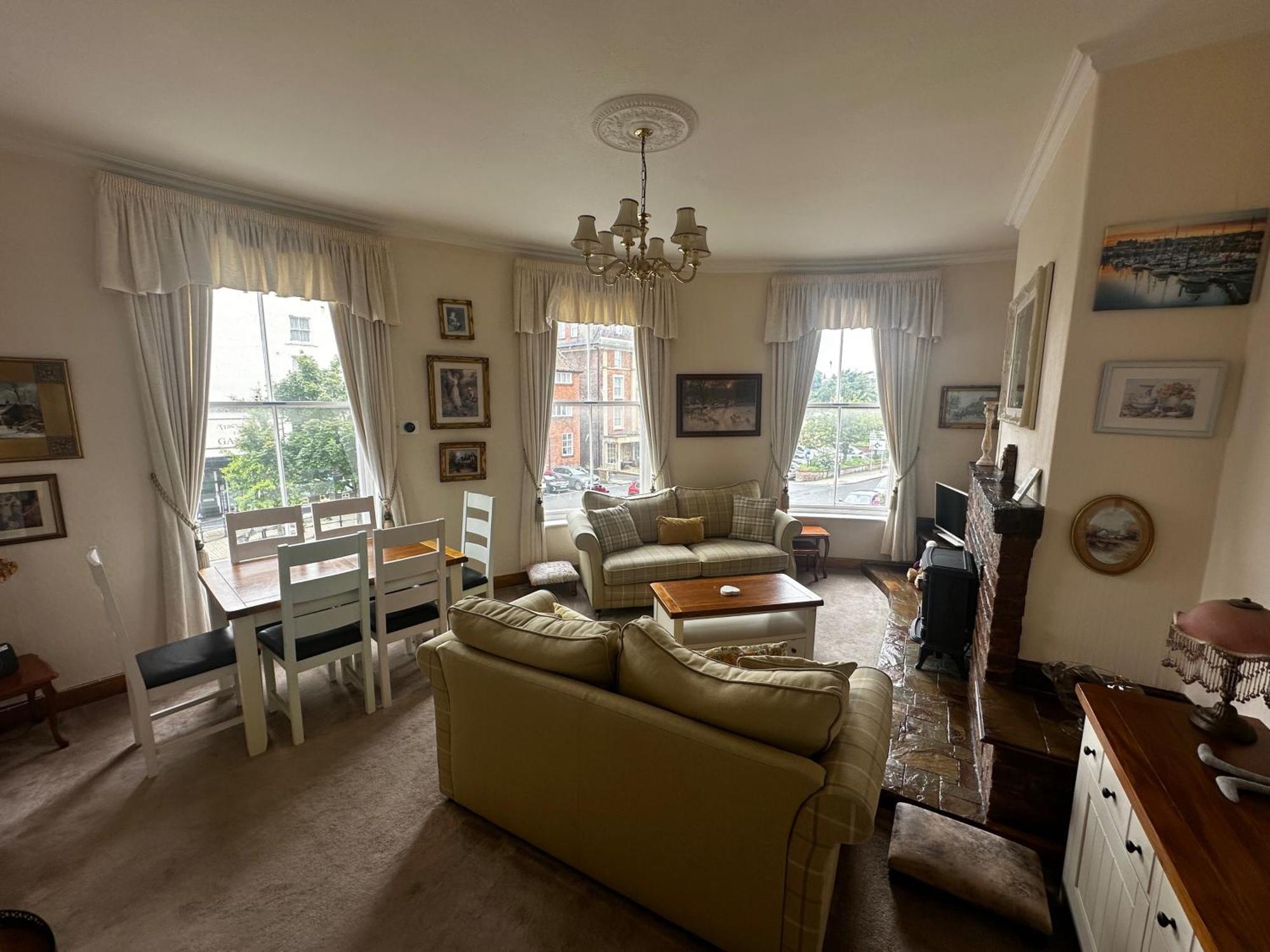 - 4 Beds - Sea View - Pet Friendly Appartamento